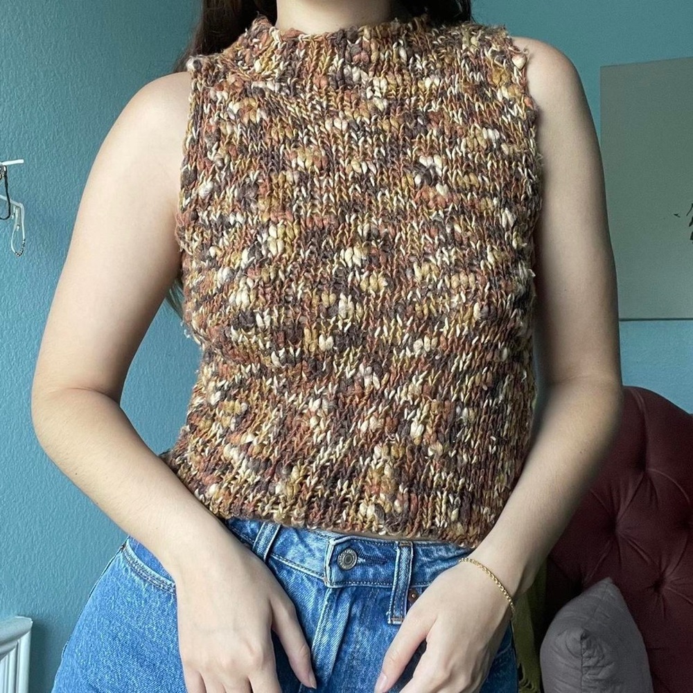 the cutest multi colored brown mock neck tank top